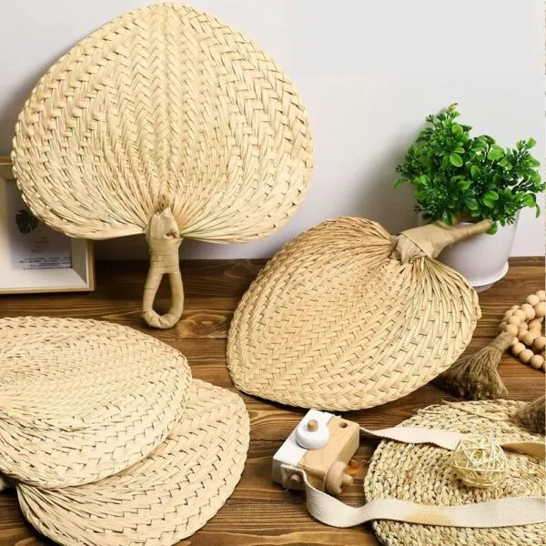 10er-Set Herzförmige Rattanfächer 10er-Set Herzförmige Rattanfächer