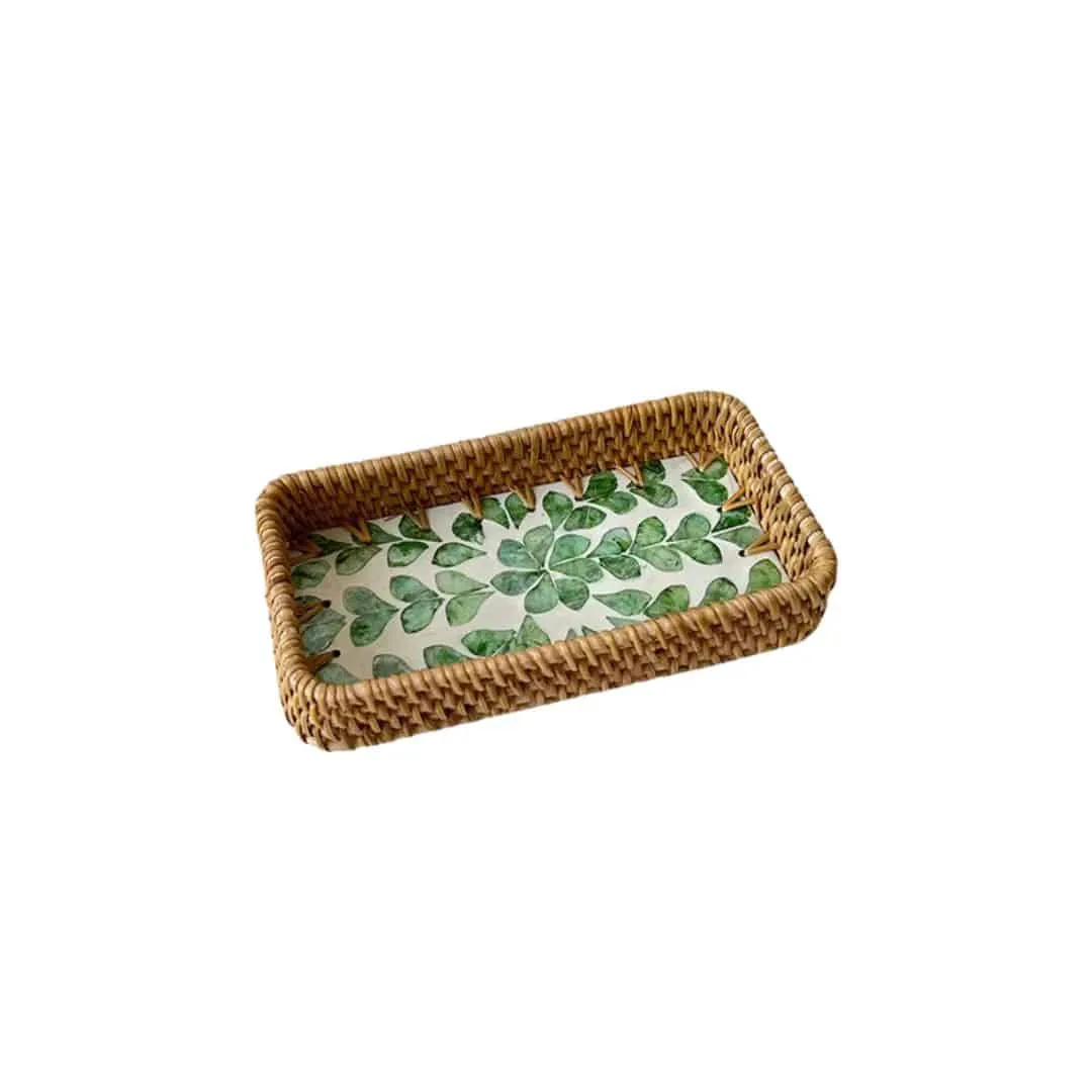 Rattan mit botanischem Blattmuster