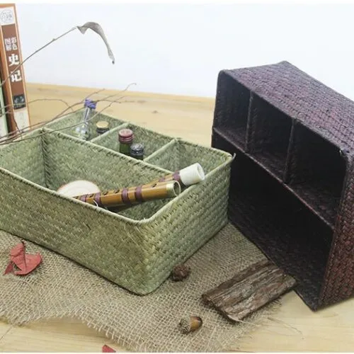 Aufbewahrungskorb aus Rattan mit 4 Fächern Aufbewahrungskorb aus Rattan mit 4 Fächern