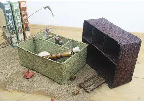 Aufbewahrungskorb aus Rattan mit 4 Fächern Aufbewahrungskorb aus Rattan mit 4 Fächern