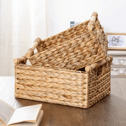 Aufbewahrungskorb aus Rattan mit Griffen Aufbewahrungskorb aus Rattan mit Griffen
