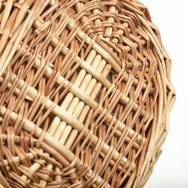 Aufbewahrungskorb aus Rattan mit Klappdeckel Aufbewahrungskorb aus Rattan mit Klappdeckel