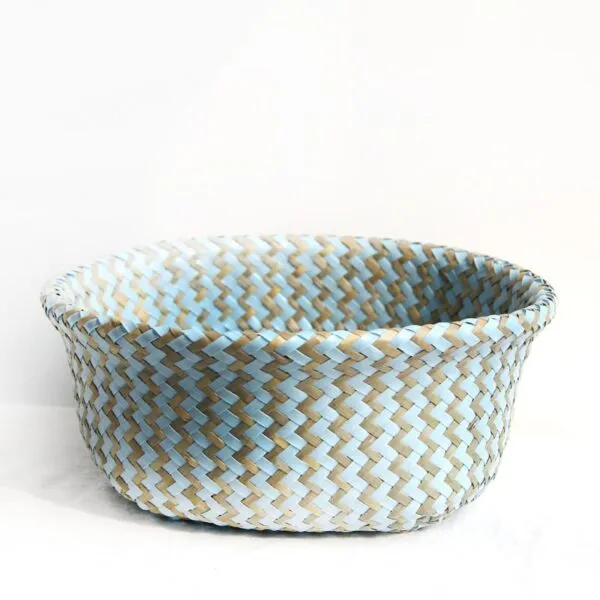 Boho-Korb aus Rattan mit Streifenmuster Boho-Korb aus Rattan mit Streifenmuster