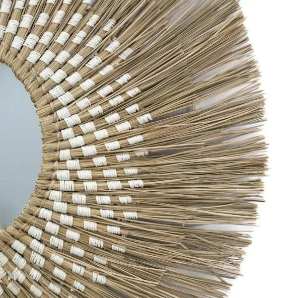 Boho-Wandspiegel aus Rattan Boho-Wandspiegel aus Rattan