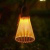Bunte Rattan-Solarleuchte Bunte Rattan-Solarleuchte