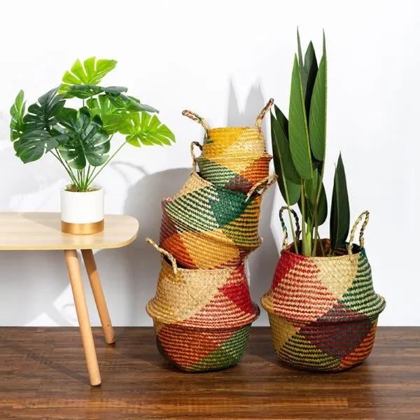 Bunter faltbarer Aufbewahrungskorb aus Rattan Bunter faltbarer Aufbewahrungskorb aus Rattan