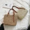 Damenhandtasche aus Stroh in Beige oder Braun Damenhandtasche aus Stroh in Beige oder Braun