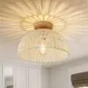 Deckenleuchte aus Rattan im Boho-Stil Deckenleuchte aus Rattan im Boho-Stil