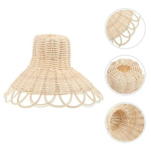 Deckenleuchte aus weißem Rattan