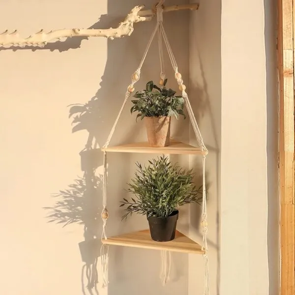 Deko-Regal aus Holz, dreieckig, natürlich Deko-Regal aus Holz, dreieckig, natürlich