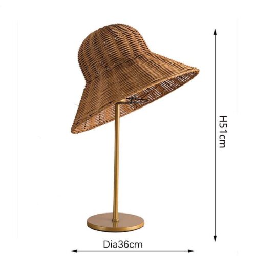 Dekorative Tischleuchte aus Rattan mit Schirm Dekorative Tischleuchte aus Rattan mit Schirm