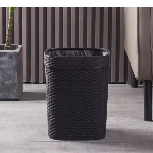 Design-Papierkorb im Rattan-Look Design-Papierkorb im Rattan-Look