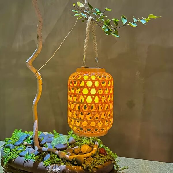Design-Solarlaterne im Rattan-Look