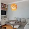 Elegante Holz-Hängelampe im Tannenzapfen-Design Elegante Holz-Hängelampe im Tannenzapfen-Design