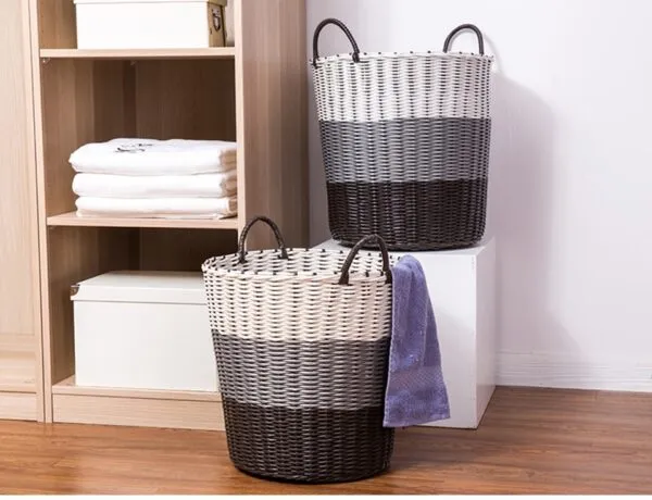 Faltbarer Wäschekorb aus Rattan Faltbarer Wäschekorb aus Rattan