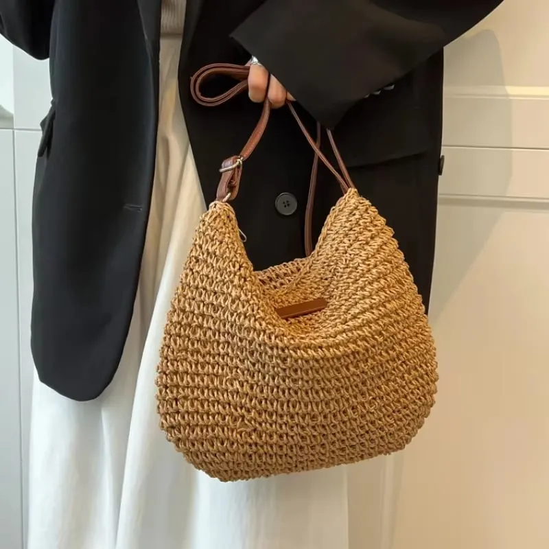 Ihre geflochtene Tasche, überall dabei