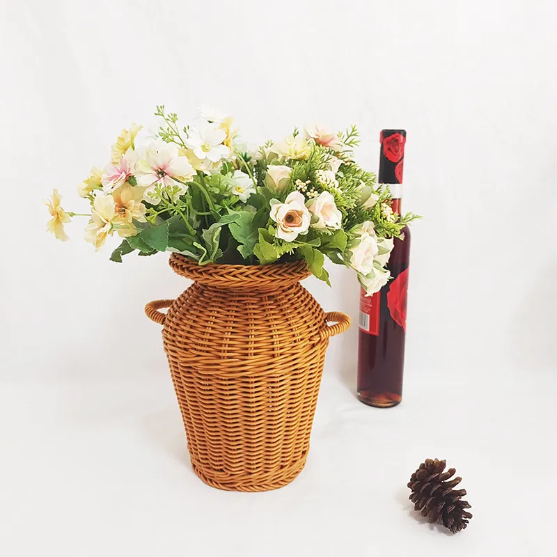 Handgeflochten aus robustem Rattan