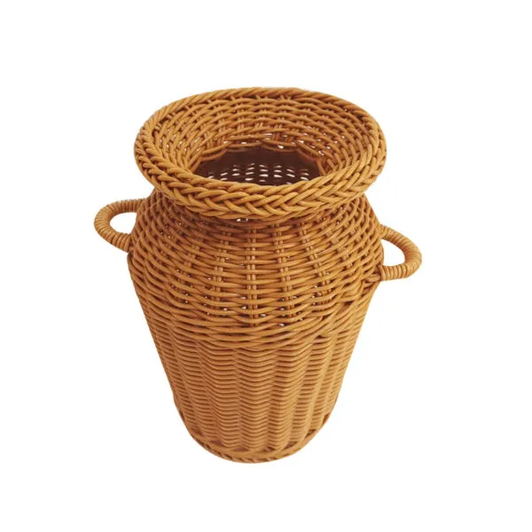 Geflochtene Rattanvase im Boho-Stil Geflochtene Rattanvase im Boho-Stil