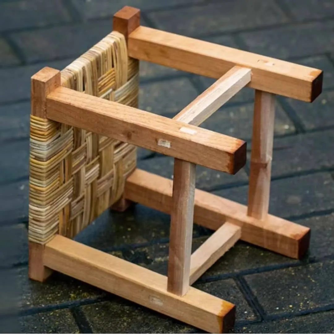 Rattangeflecht trifft auf stabiles Holz