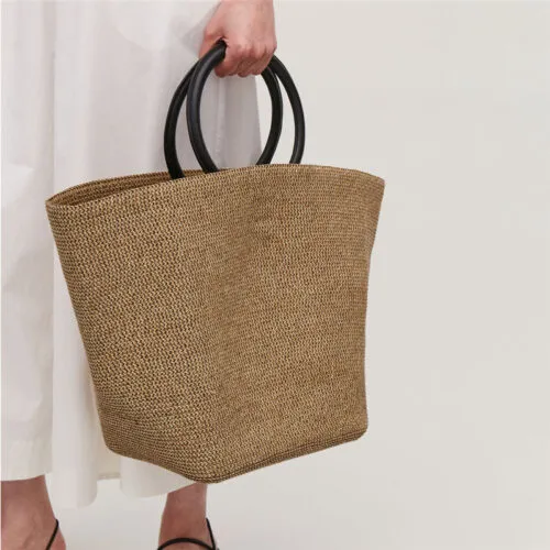 Große geflochtene Rattan-Handtasche Große geflochtene Rattan-Handtasche