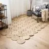 Großer Kunst-Osier-Teppich mit handgeflochtenem Muster