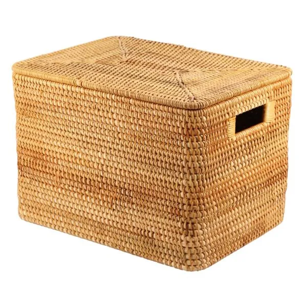 Großer Rattankorb mit Deckel und Griffen
