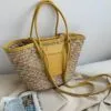 Handgefertigte Strohtasche für den Sommer in Gelb, groß und geräumig Handgefertigte Strohtasche für den Sommer in Gelb, groß und geräumig