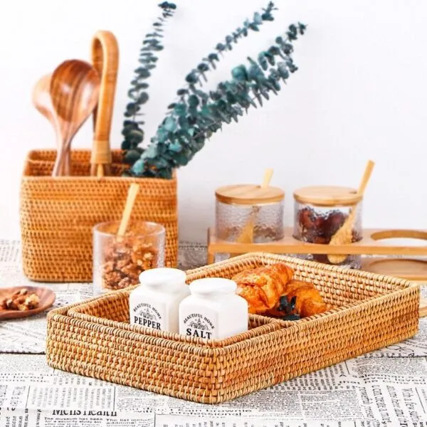 Handgeflochtener Aufbewahrungskorb aus Rattan Handgeflochtener Aufbewahrungskorb aus Rattan