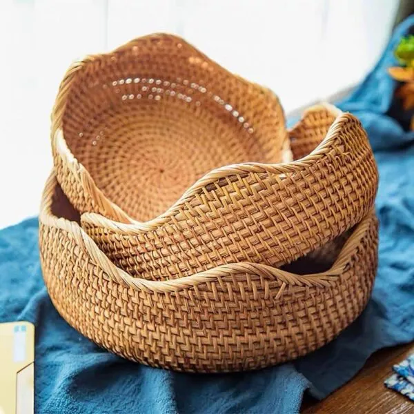 Handgeflochtener Aufbewahrungskorb aus Rattan Handgeflochtener Aufbewahrungskorb aus Rattan
