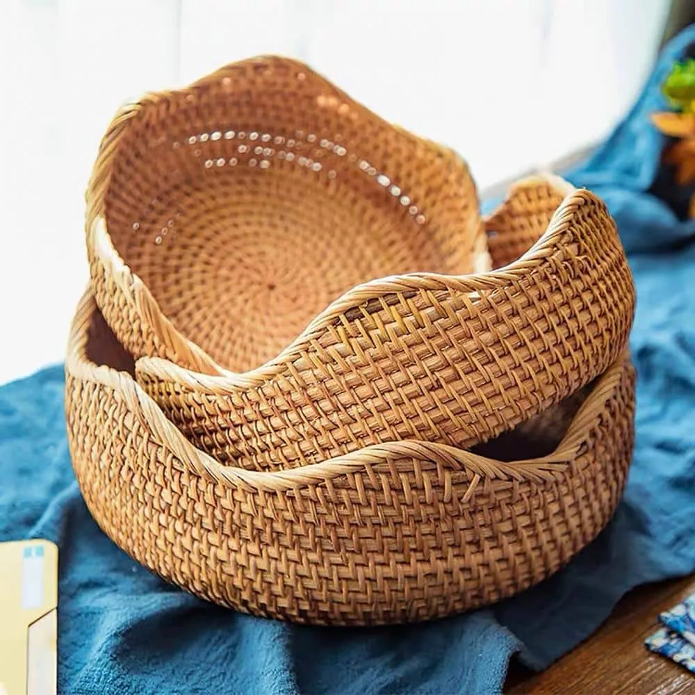 Ordnung und Wärme in einem Rattan Korb