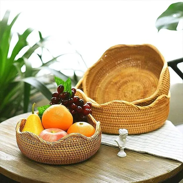 Handgeflochtener Aufbewahrungskorb aus Rattan und Weide, rund Handgeflochtener Aufbewahrungskorb aus Rattan und Weide, rund