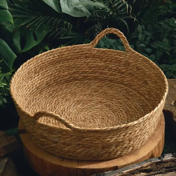 Handgeflochtener Hunde-Korb aus Rattan Handgeflochtener Hunde-Korb aus Rattan