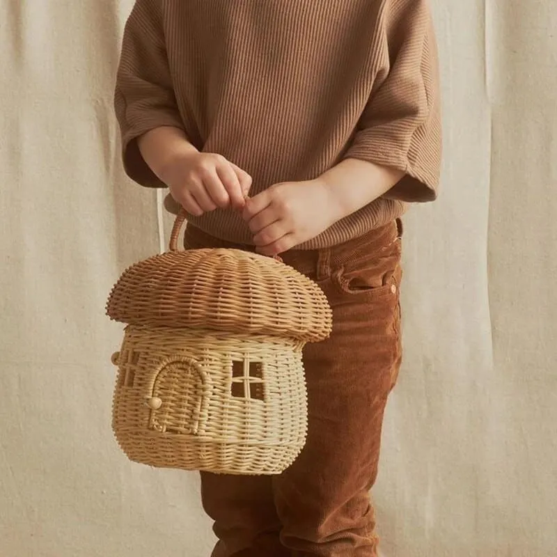 Robustes Rattan, handgeflochten