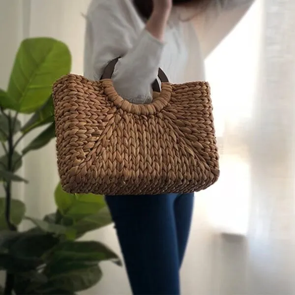 Handgeflochtener Rattan Strandkorb für Damen Handgeflochtener Rattan Strandkorb für Damen