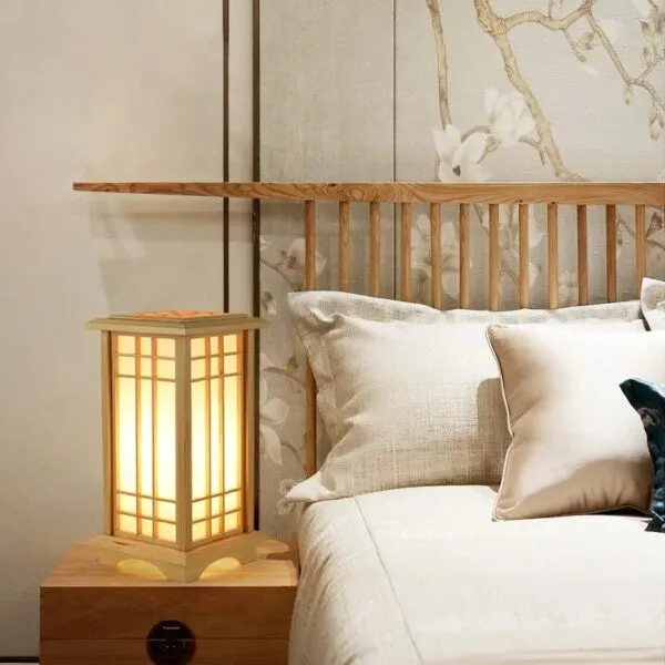 Japanische Laterne Nachtlicht aus Holz mit LED Japanische Laterne Nachtlicht aus Holz mit LED
