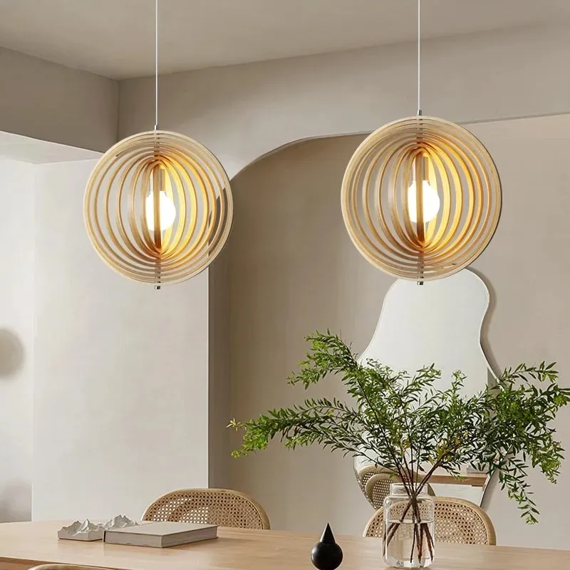Echtes Holz trifft moderne LED-Technik