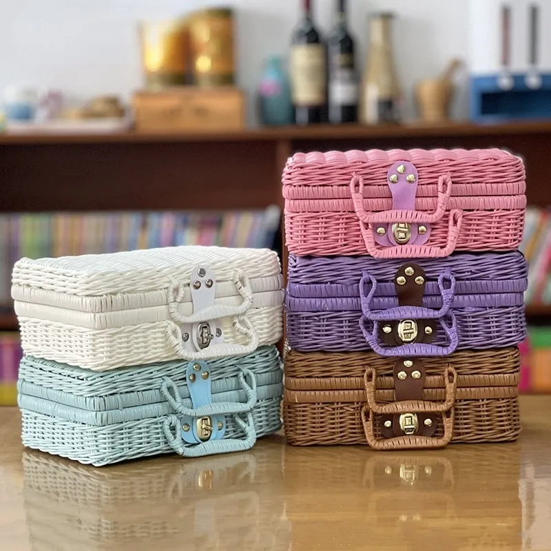 Weißes Rattan mit zeitlosem Retro-Charme