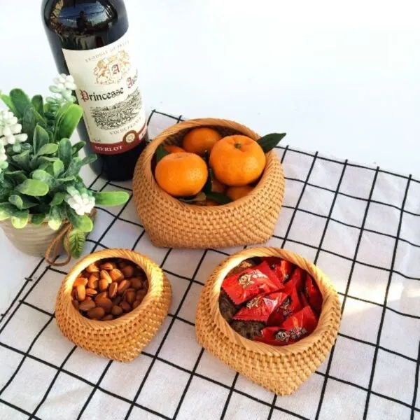 Kleiner Aufbewahrungskorb aus Rattan