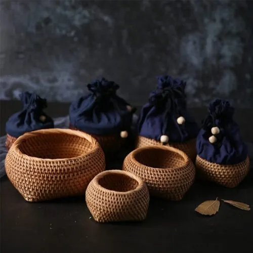 Kleiner Aufbewahrungskorb aus Rattan Kleiner Aufbewahrungskorb aus Rattan