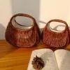 Kompakter Rattan-Tasche im Retro-Stil Kompakter Rattan-Tasche im Retro-Stil