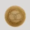 Korb aus Rattan mit bunten Quasten Korb aus Rattan mit bunten Quasten