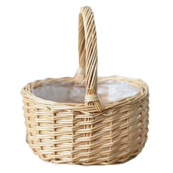 Korb aus Rattan mit Henkel