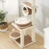 Kratzbaum aus Rattan mit Plüsch Kratzbaum aus Rattan mit Plüsch