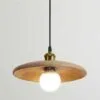 LED-Hängeleuchte aus Holz im UFO-Design