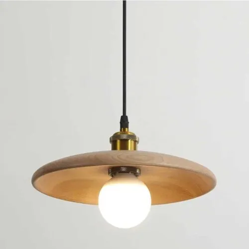 LED-Hängeleuchte aus Holz im UFO-Design LED-Hängeleuchte aus Holz im UFO-Design