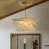 Mehrstufige Pendelleuchte aus Rattan