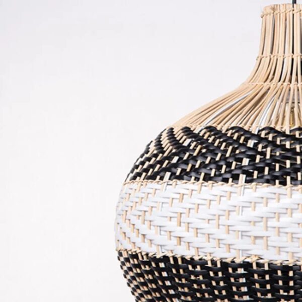 Moderne Hängelampe aus Rattan Weiß