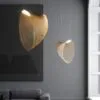 Moderne Holz-Hängelampe mit futuristischem Design Moderne Holz-Hängelampe mit futuristischem Design