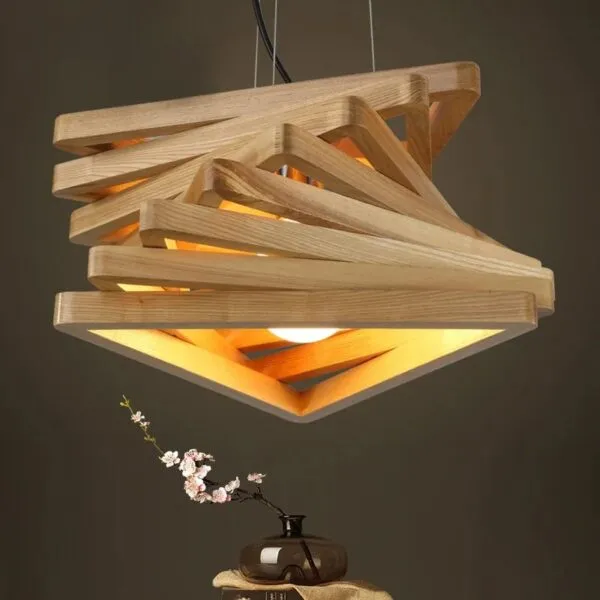 Moderne Holz-Hängelampe mit innovativem Design Moderne Holz-Hängelampe mit innovativem Design