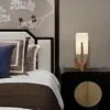 Moderne Holz-Nachtischlampe mit warmem LED-Licht Moderne Holz-Nachtischlampe mit warmem LED-Licht